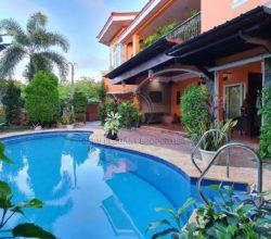 5 Bedroom House and lot for Sale with a Pool in Lapu-Lapu, Cebu