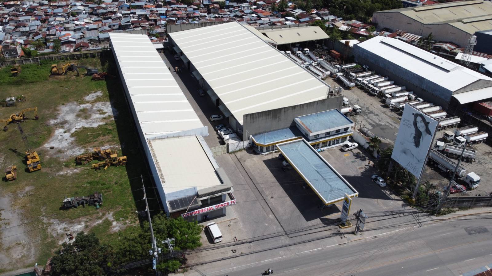 Warehouse with 5 Units Available at Mandaue City, Cebu