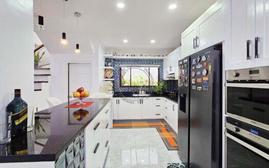 FULLY FURNISHED 3-STOREY HOUSE WITH ROOF DECK FOR SALE – CEBU CITY