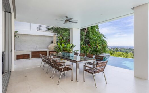 Busay Villa with Million-Dollar Views & Resort Comforts